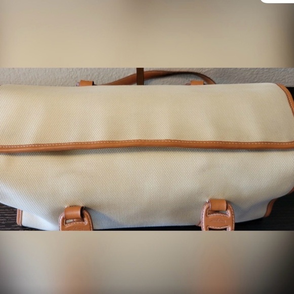 Salvatore Ferragamo Cream and Tan Tote Bag - Picture 11 of 13